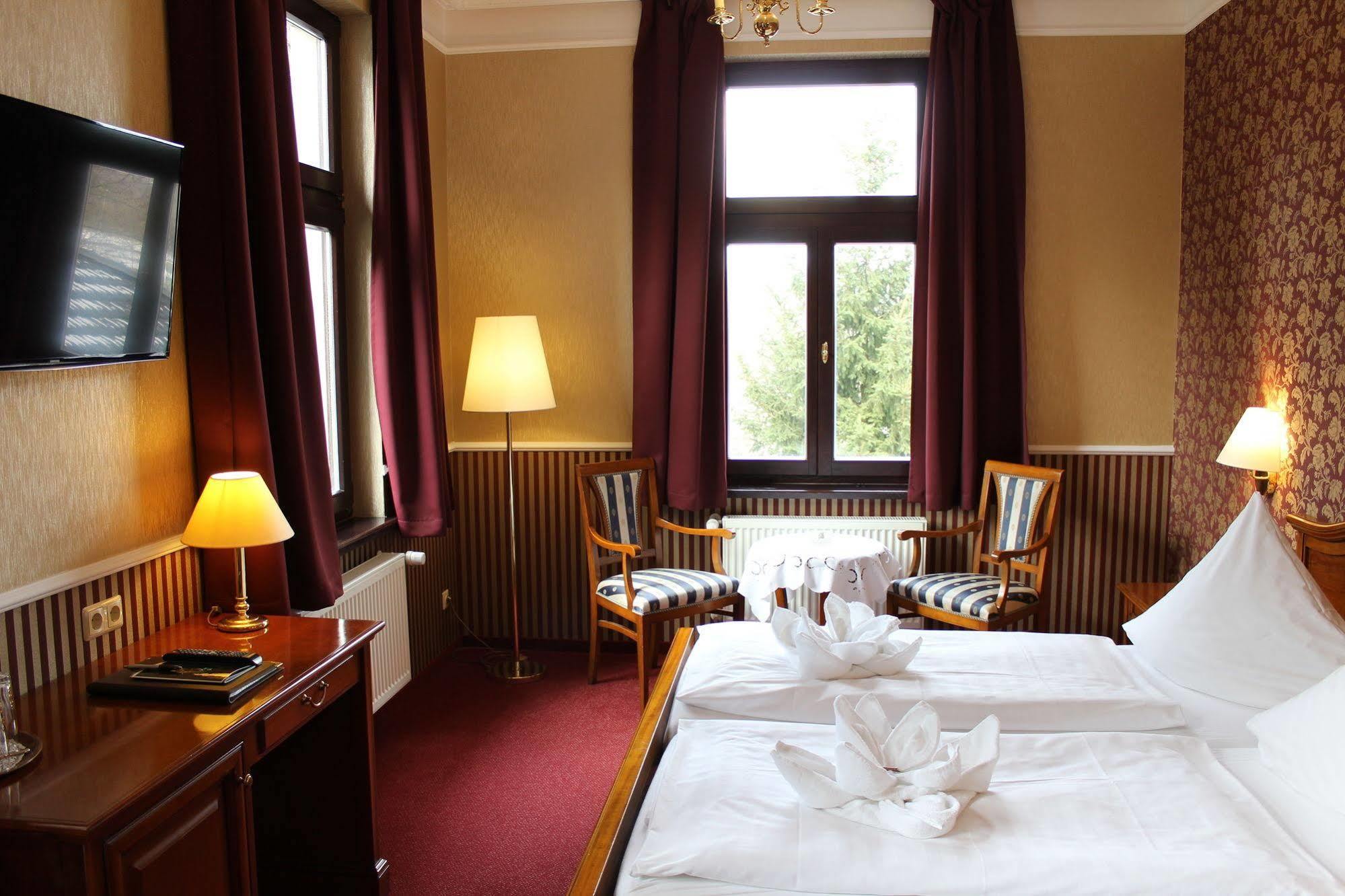 Schlosshotel Stecklenberg Thale Exterior photo